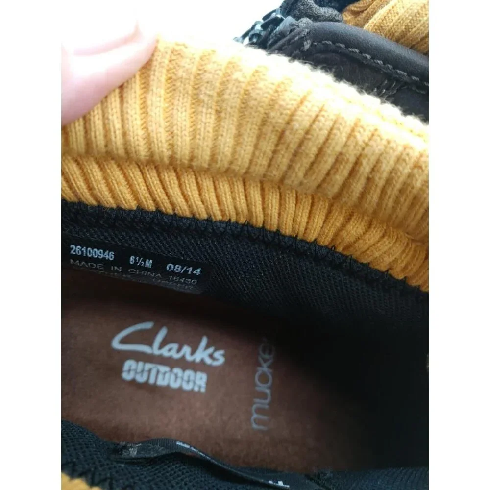 Clarks Womens Muck Outdoor Quilted Ankle Boots Brown & Yellow Size 6.5 M